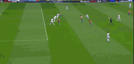 达尼洛的原地眼神防守