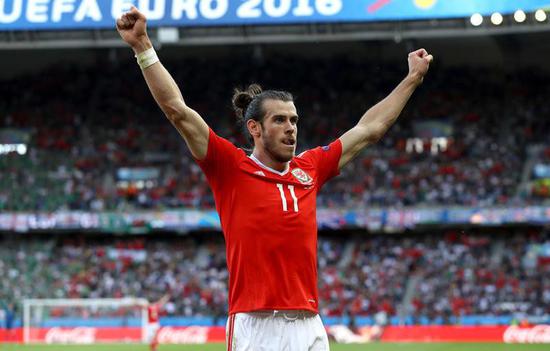 送别了自己的同胞，贝尔和他的威尔士队还要继续走下去