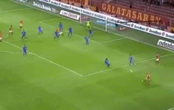 GIF-活久见!倒钩自带世界波效果 德容捂嘴看傻眼